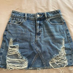 PacSun distressed denim skirt
